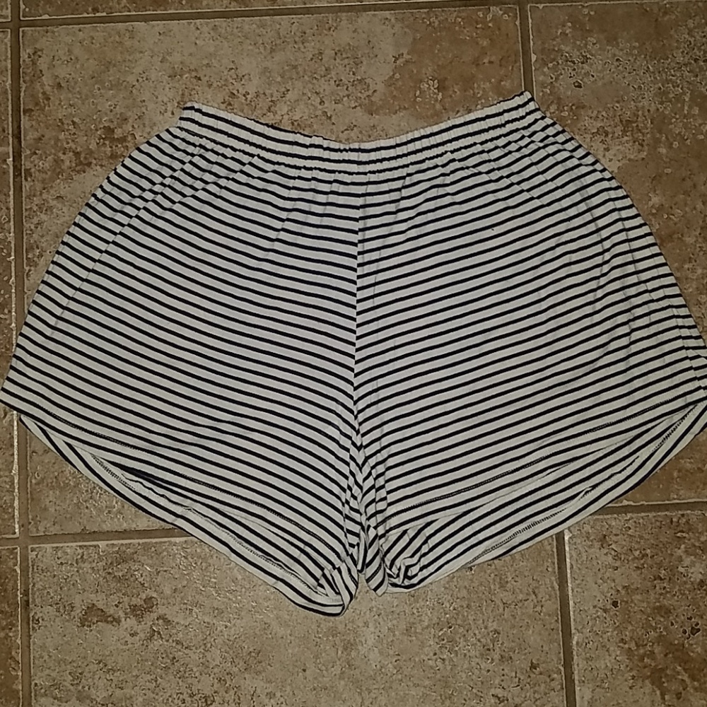 Brandy Melville shorts